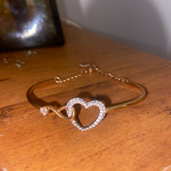 Swarovski heart bracelet - Picture 2 of 4